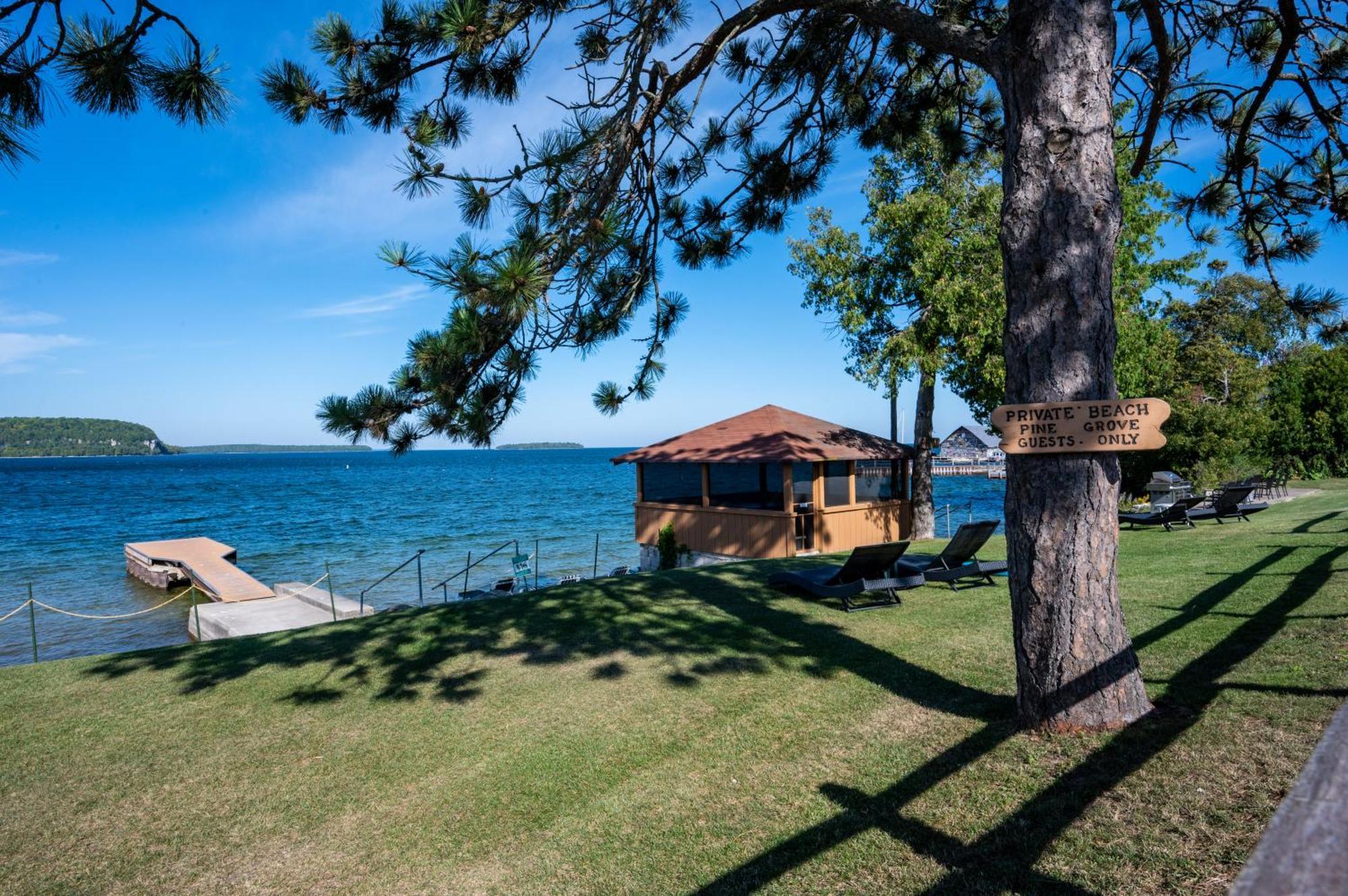 Pine Grove Resort Ephraim Bagian luar foto