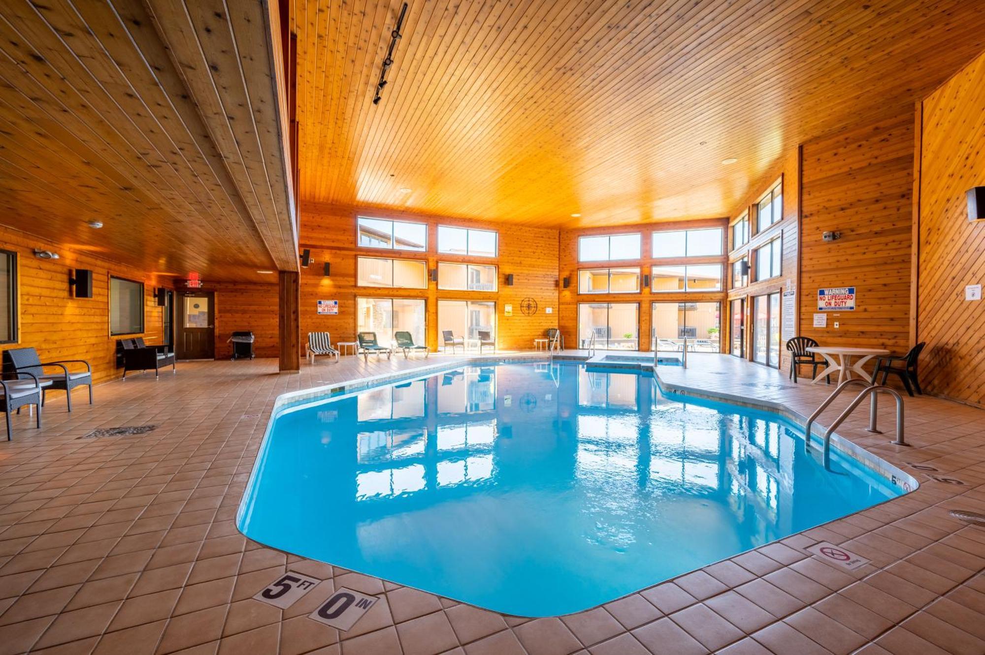 Pine Grove Resort Ephraim Bagian luar foto