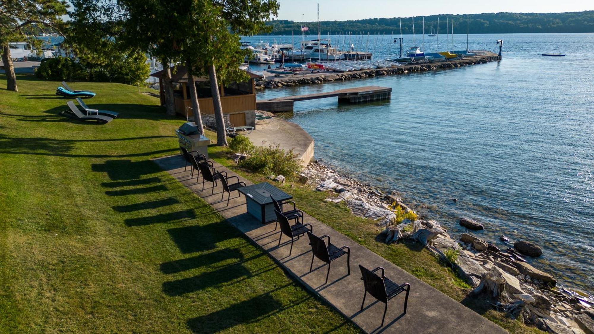 Pine Grove Resort Ephraim Bagian luar foto