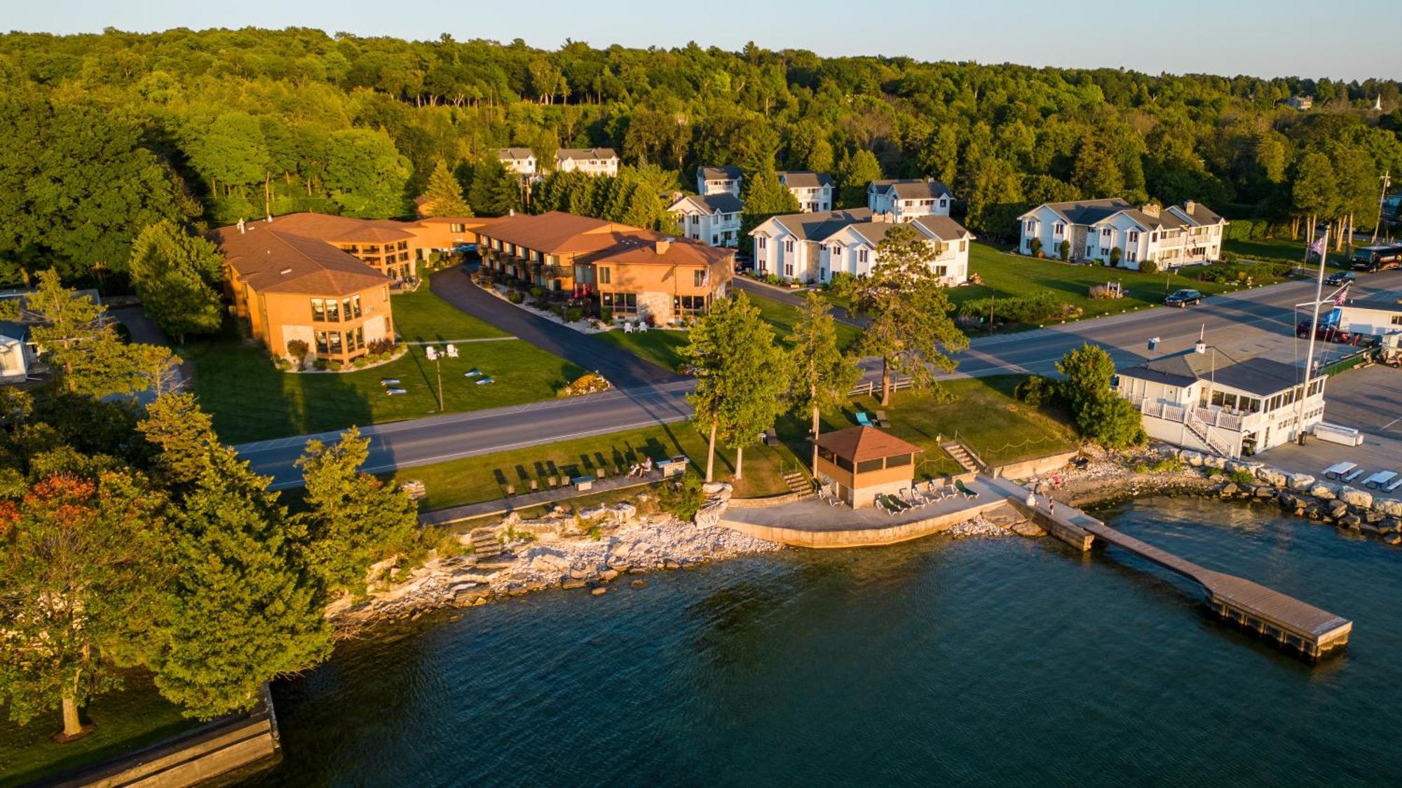 Pine Grove Resort Ephraim Bagian luar foto