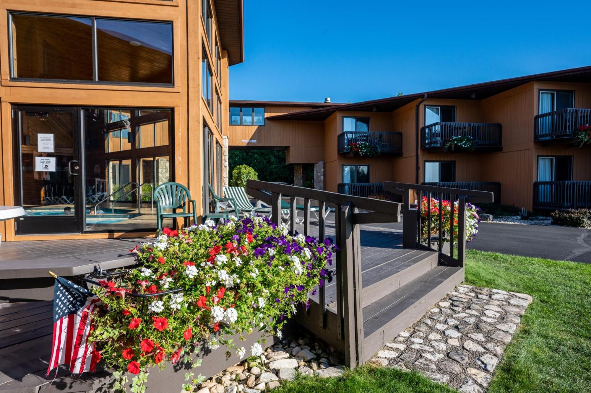 Pine Grove Resort Ephraim Bagian luar foto
