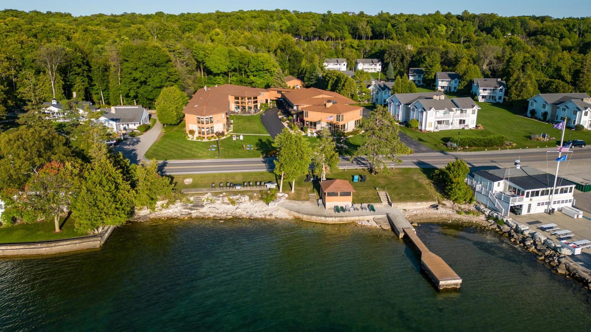 Pine Grove Resort Ephraim Bagian luar foto