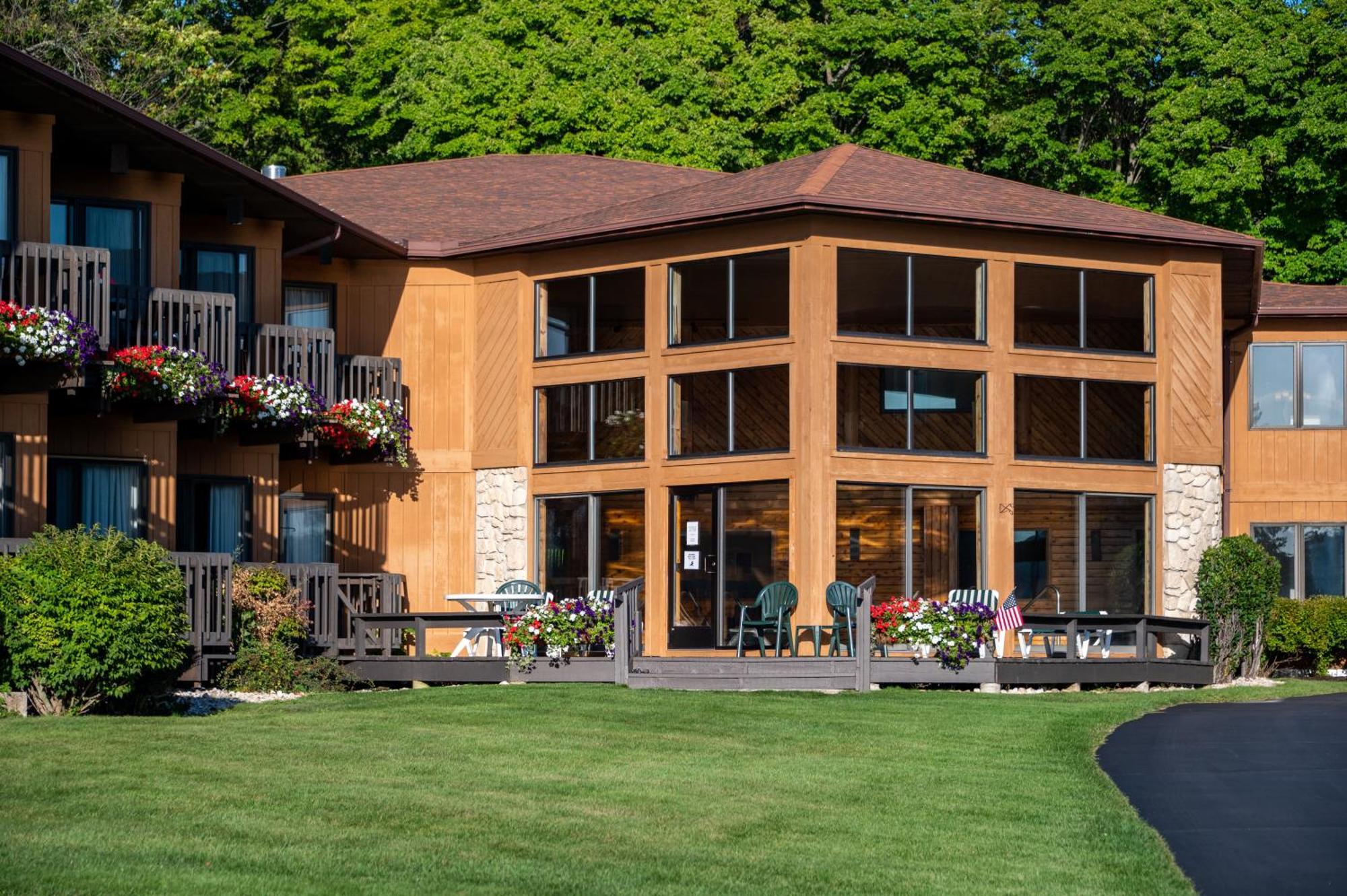 Pine Grove Resort Ephraim Bagian luar foto