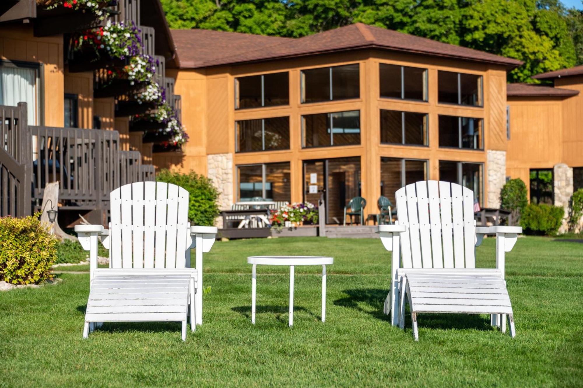 Pine Grove Resort Ephraim Bagian luar foto