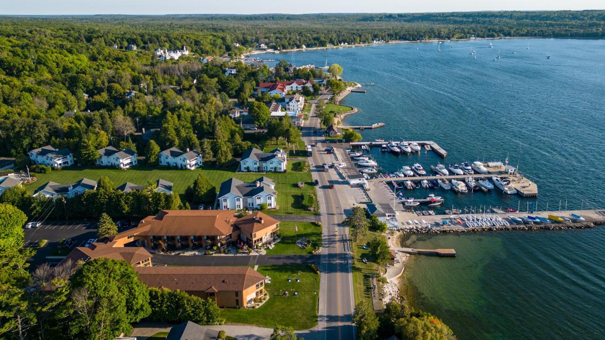 Pine Grove Resort Ephraim Bagian luar foto