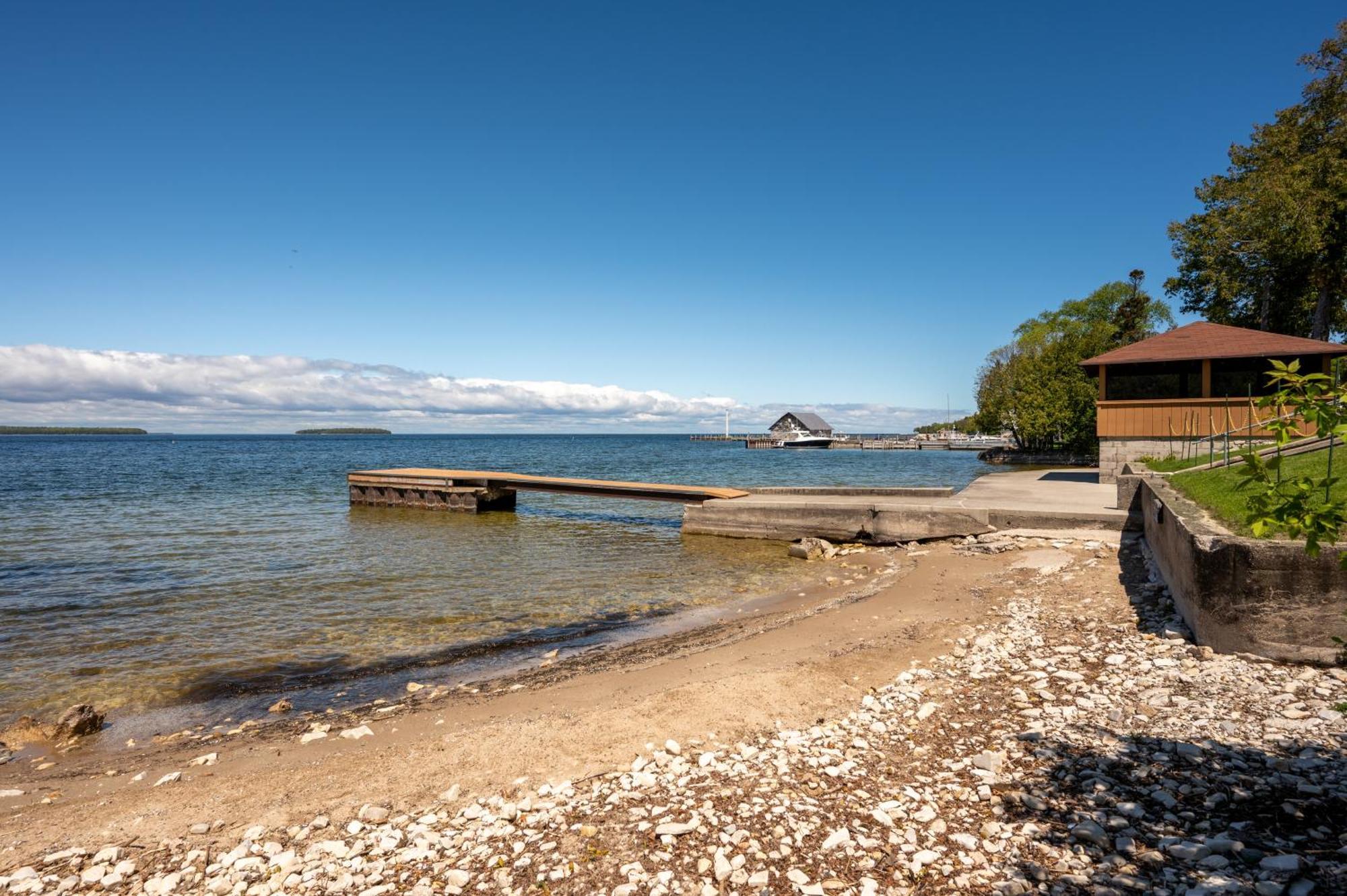 Pine Grove Resort Ephraim Bagian luar foto