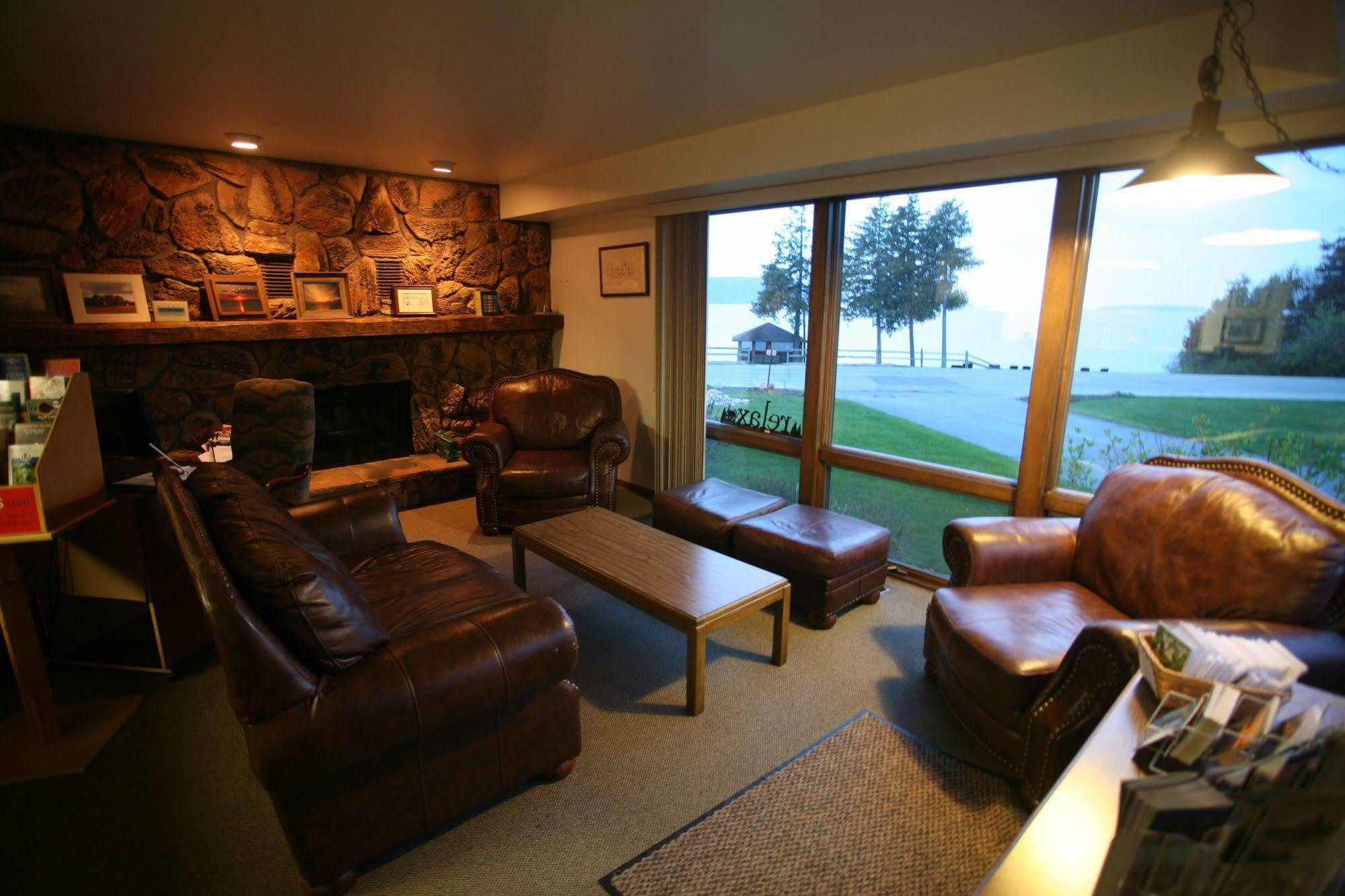 Pine Grove Resort Ephraim Bagian luar foto